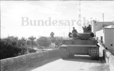 Thumbnail image: Tiger 112 on the Jedeida bridge