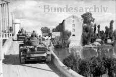 Thumbnail image: Tanks in Djedeida