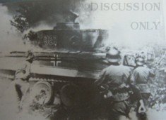 Thumbnail image: Tiger 321 with soldiers