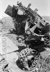 Wrecked M3 SP gun 
