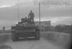 Panzer III on Djedeida bridge 
