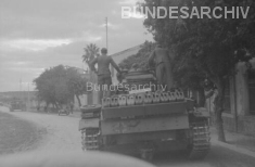 Panzer III leaving Djedeida 
