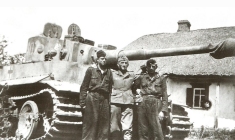 An image in which this chassis appears