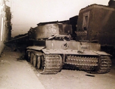 An image in which this chassis appears