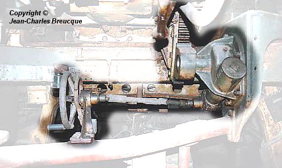 Elevation handwheel and gearbox
