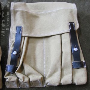 Ammunition pouch for the MP40 in vehicles